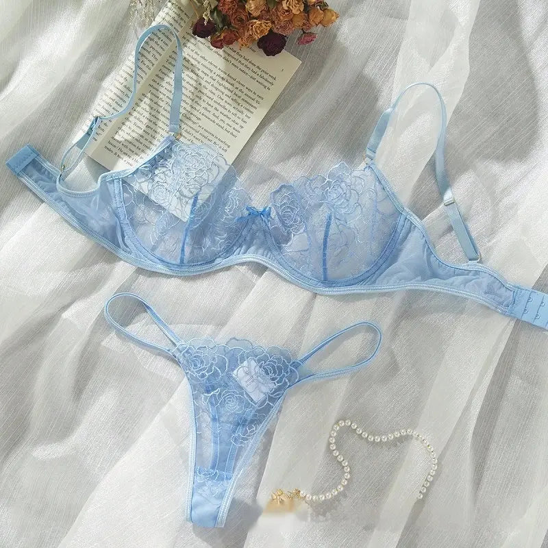 2-Piece Floral Lace Lingerie Set with Underwire Bra & Garter