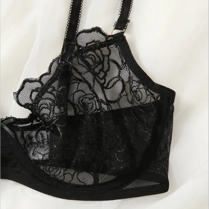 2-Piece Floral Lace Lingerie Set with Underwire Bra & Garter