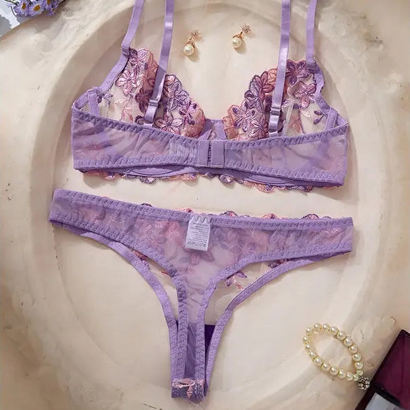 (Plus Size) Sexy Embroidered Mesh Lingerie Set | Underwire Push-Up Bra & V-String【S】